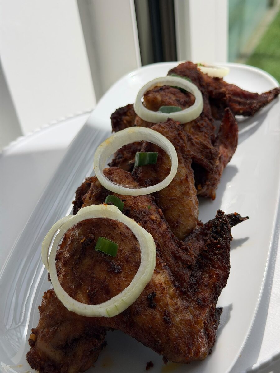 Grilled peppered chicken wings